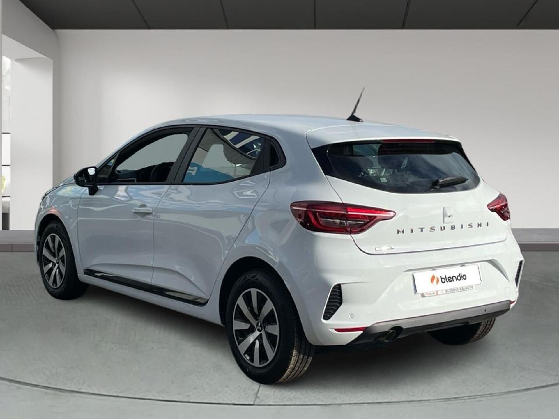 Imagen 2 de MITSUBISHI Colt