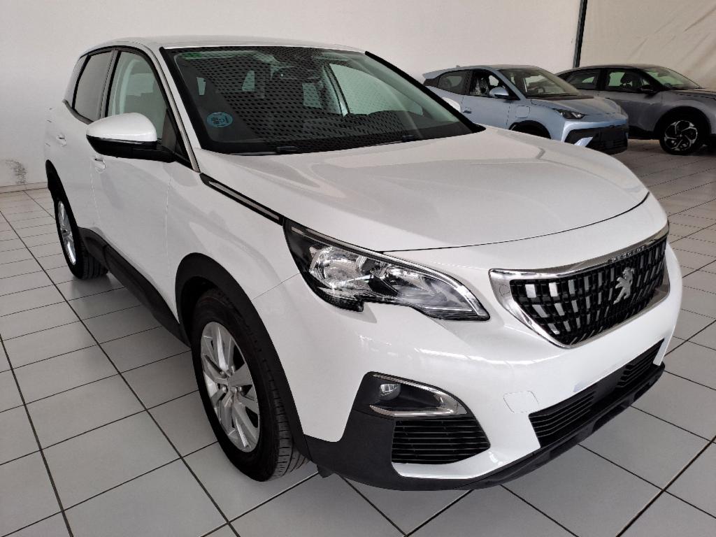 PEUGEOT 3008 (1.2 PURETECH 96KW ACTIVE S&S 5P) en Badajoz