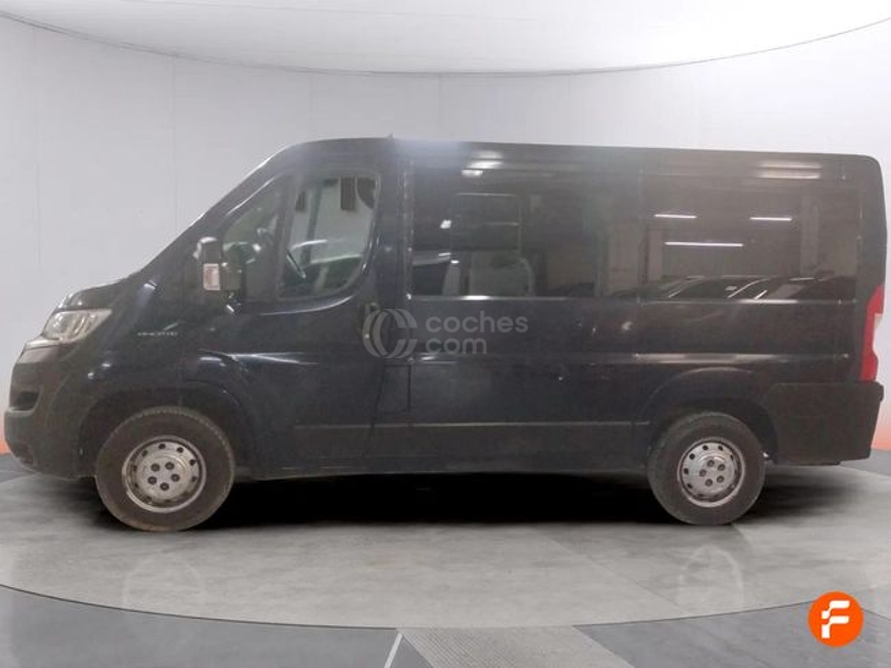 Foto del FIAT Ducato Combi 30 2.3Mjt SCR Corto 110kW