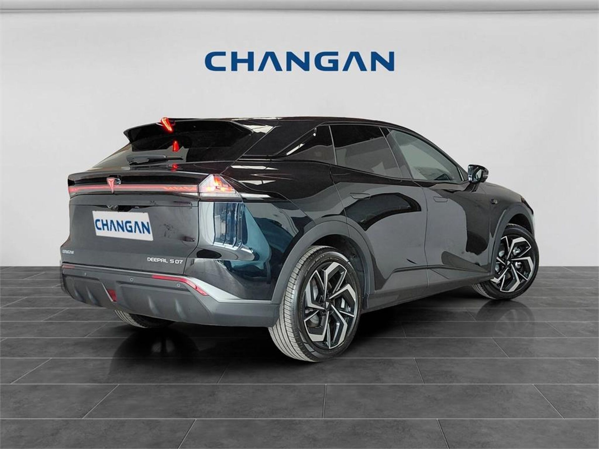Imagen 2 de CHANGAN Deepal S07