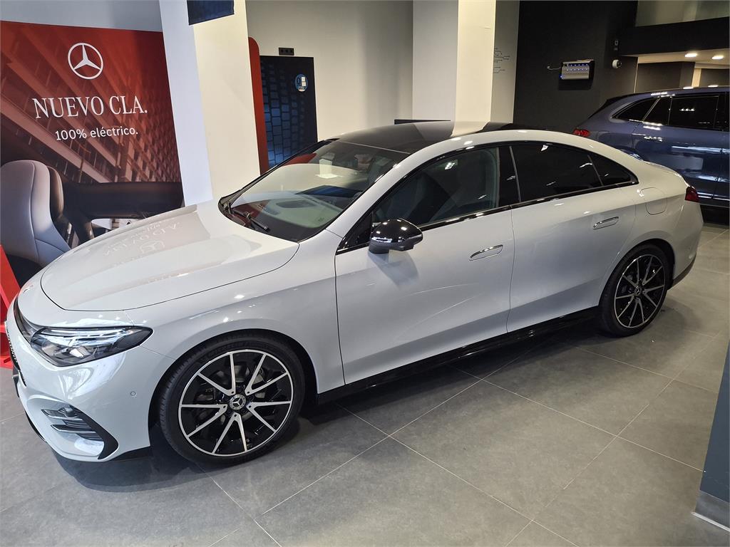MERCEDES Clase CLA (CLA 180 con tecnología híbrida) en Valencia