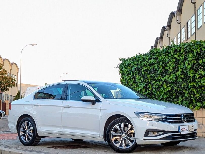 Foto del VOLKSWAGEN Passat 2.0TDI EVO Executive DSG7 110kW