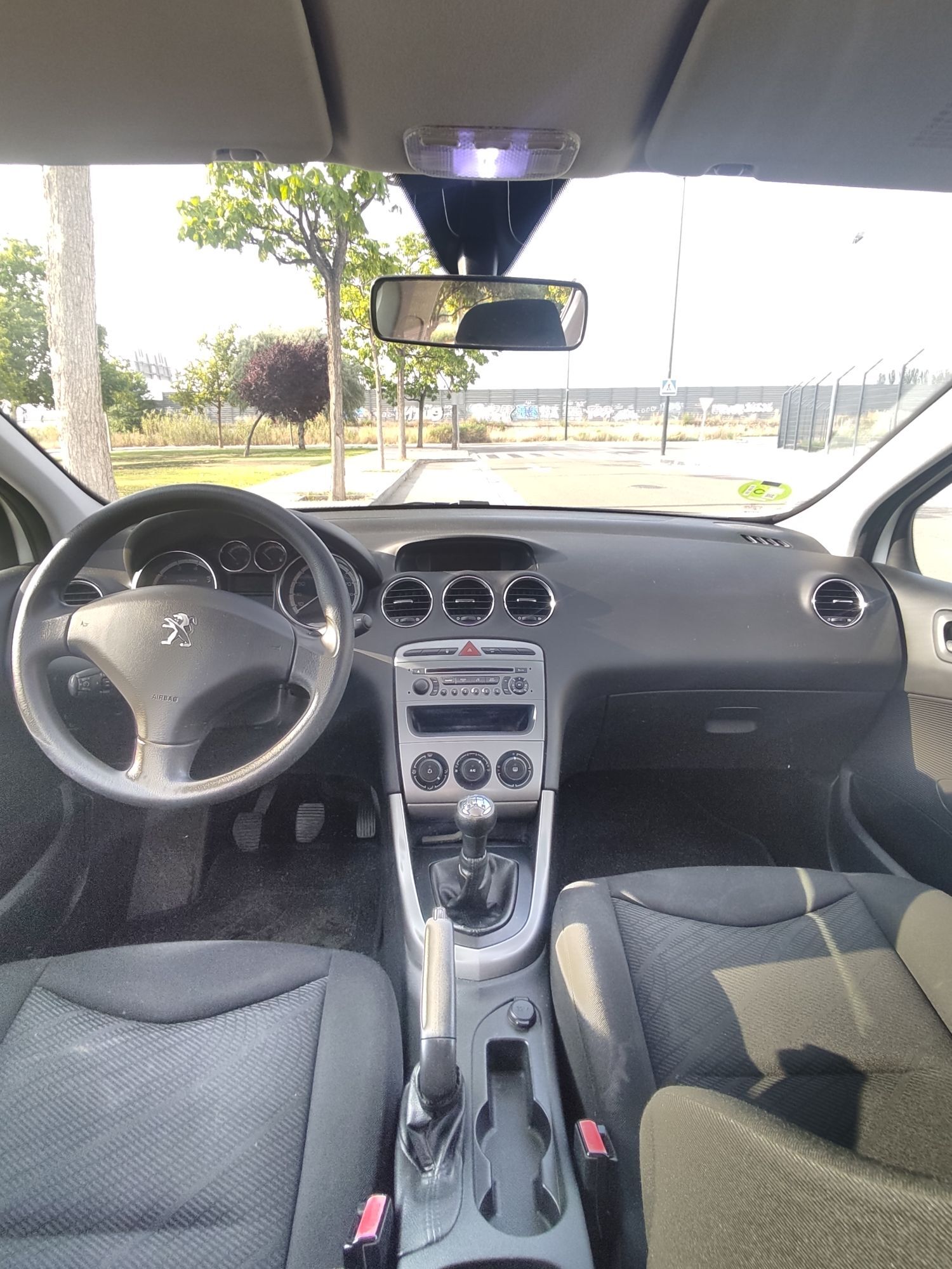 Foto del PEUGEOT 308 1.4 VTi Envy 98
