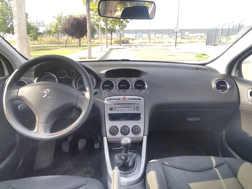 Foto del PEUGEOT 308 1.4 VTi Envy 98