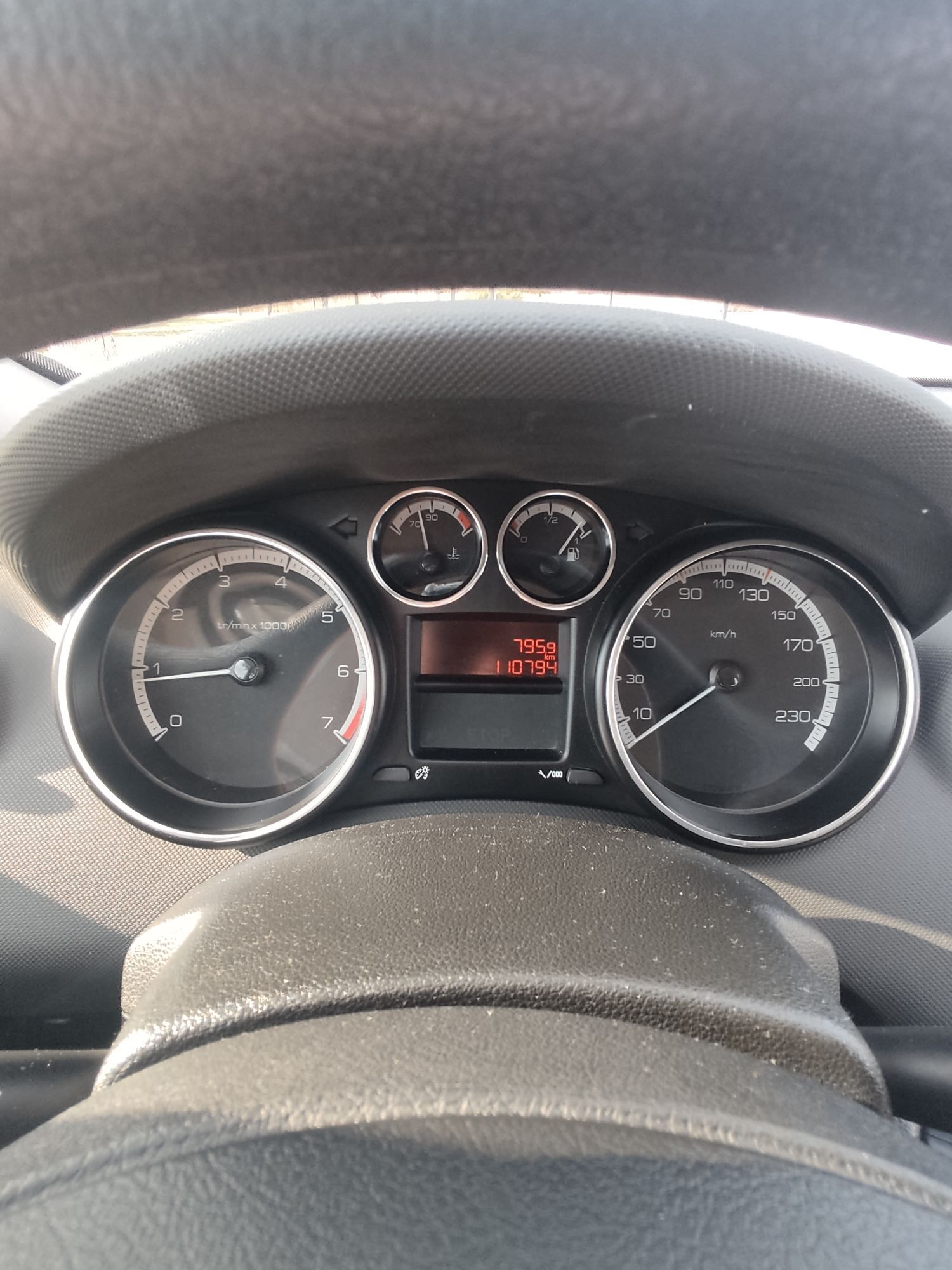 Foto del PEUGEOT 308 1.4 VTi Envy 98