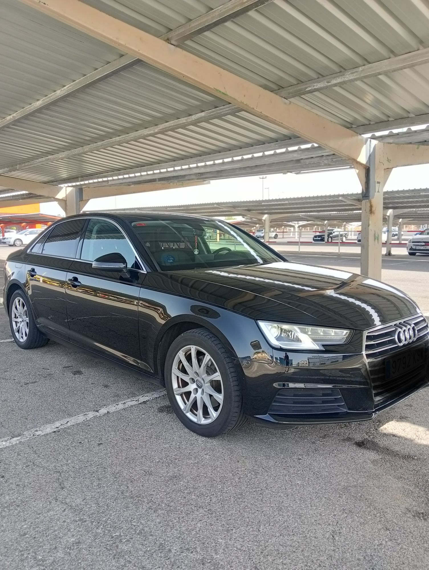 Foto del AUDI A4 35 TFSI Advanced S tronic 110kW