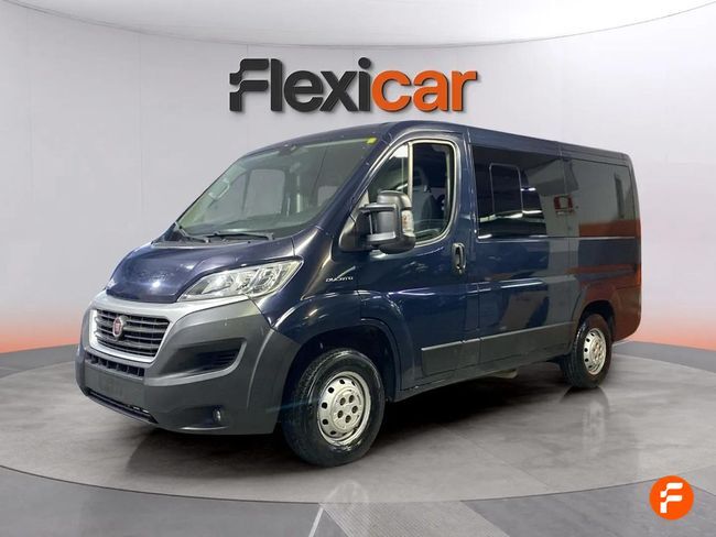 Foto del FIAT Ducato Combi 30 2.3Mjt SCR Corto 95kW
