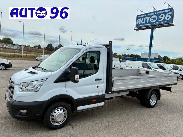 FORD Transit (2.0 TDCI 350 L4 130 TREND CHASIS CAJA ABIERTA) en Barcelona