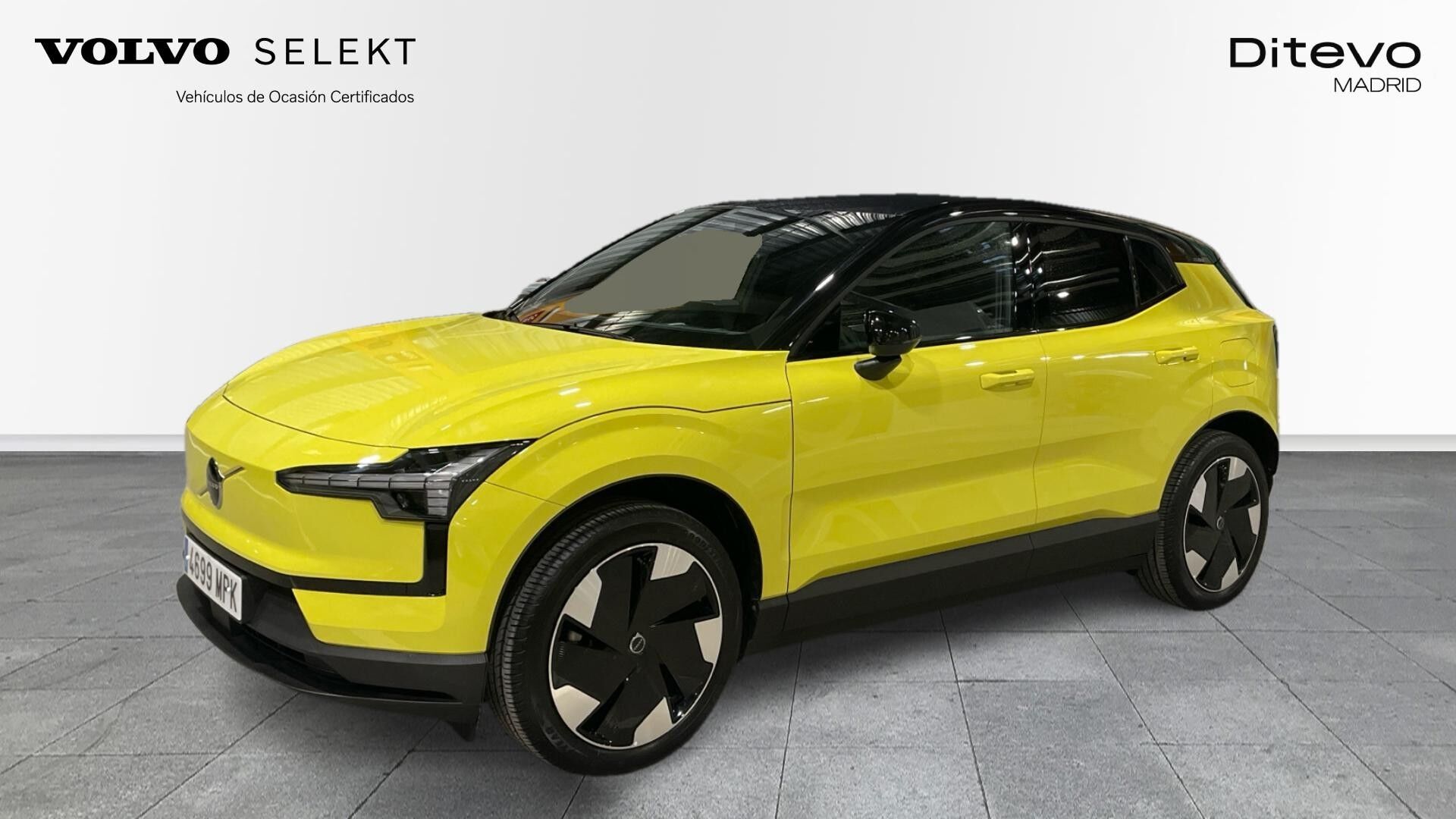 VOLVO EX30 (Single Motor Extended Range Plus Auto 200 kW (272 CV)) en Madri
