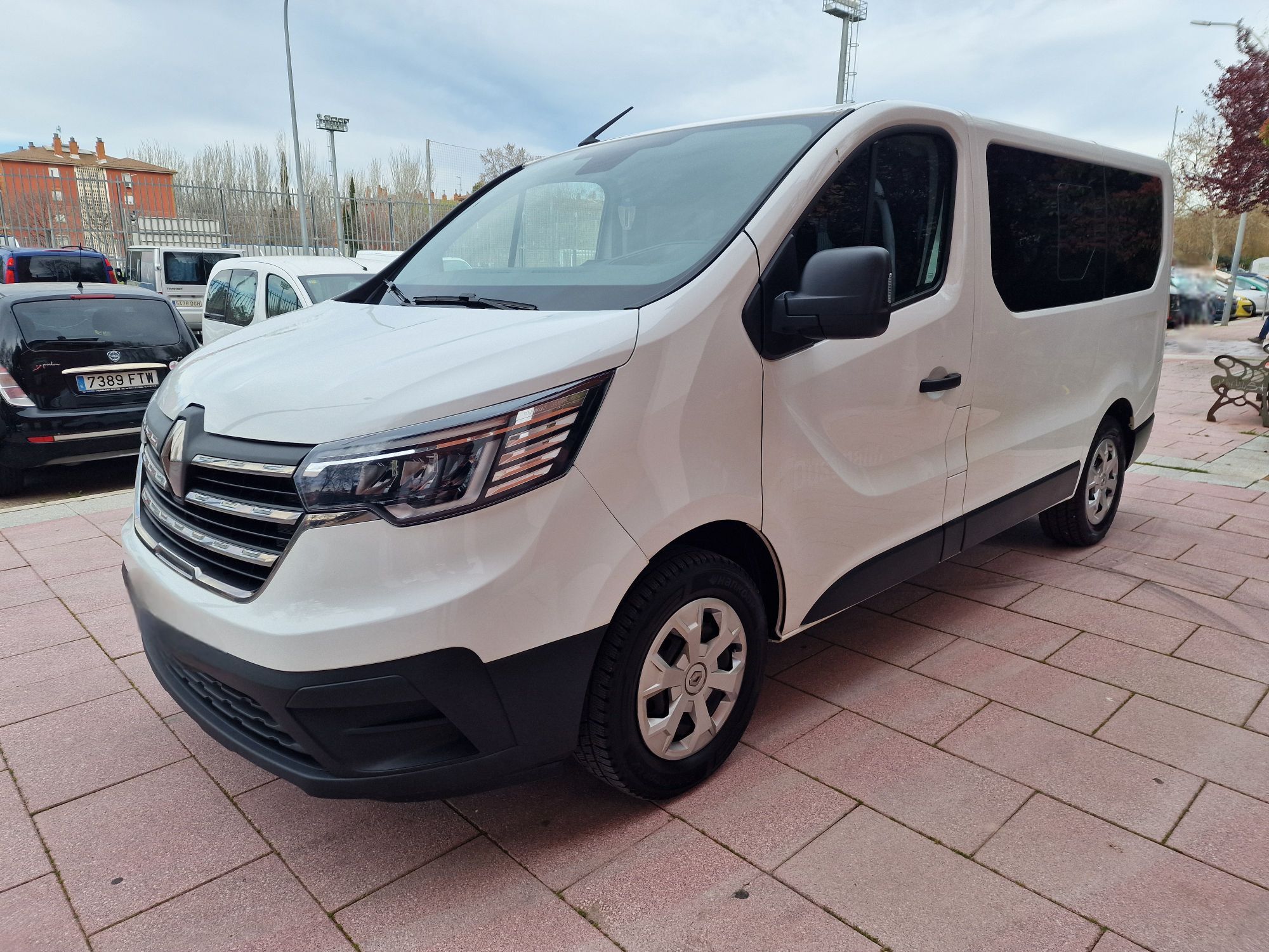 Foto del RENAULT Trafic Passenger 2.0dCi Energy Blue 81kW