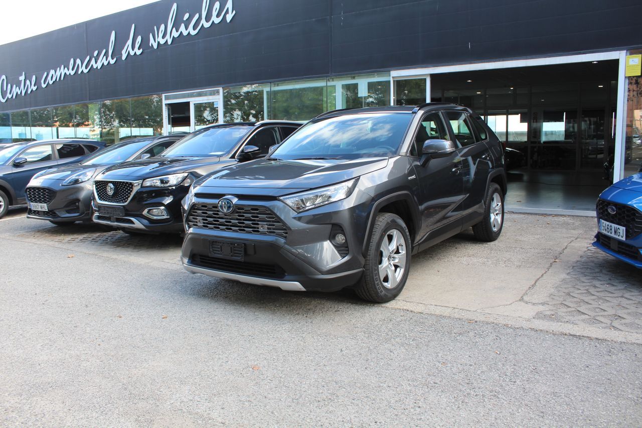 TOYOTA RAV-4 (2.5l 220H Business) en Madrid