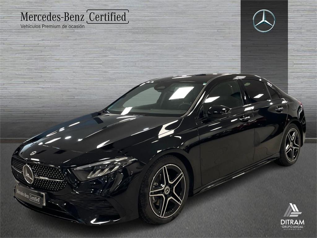 MERCEDES Clase A (A 180 Sedán) en Lugo