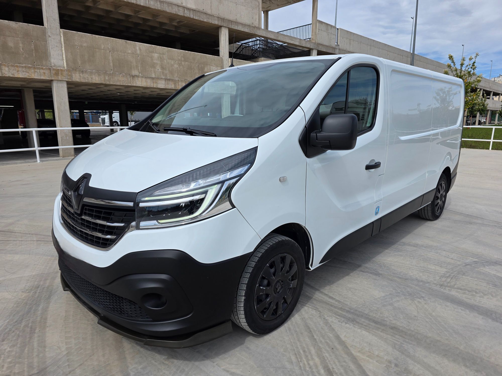 Foto del RENAULT Trafic Furgón 29 L2H1 Energy BluedCi 88kW