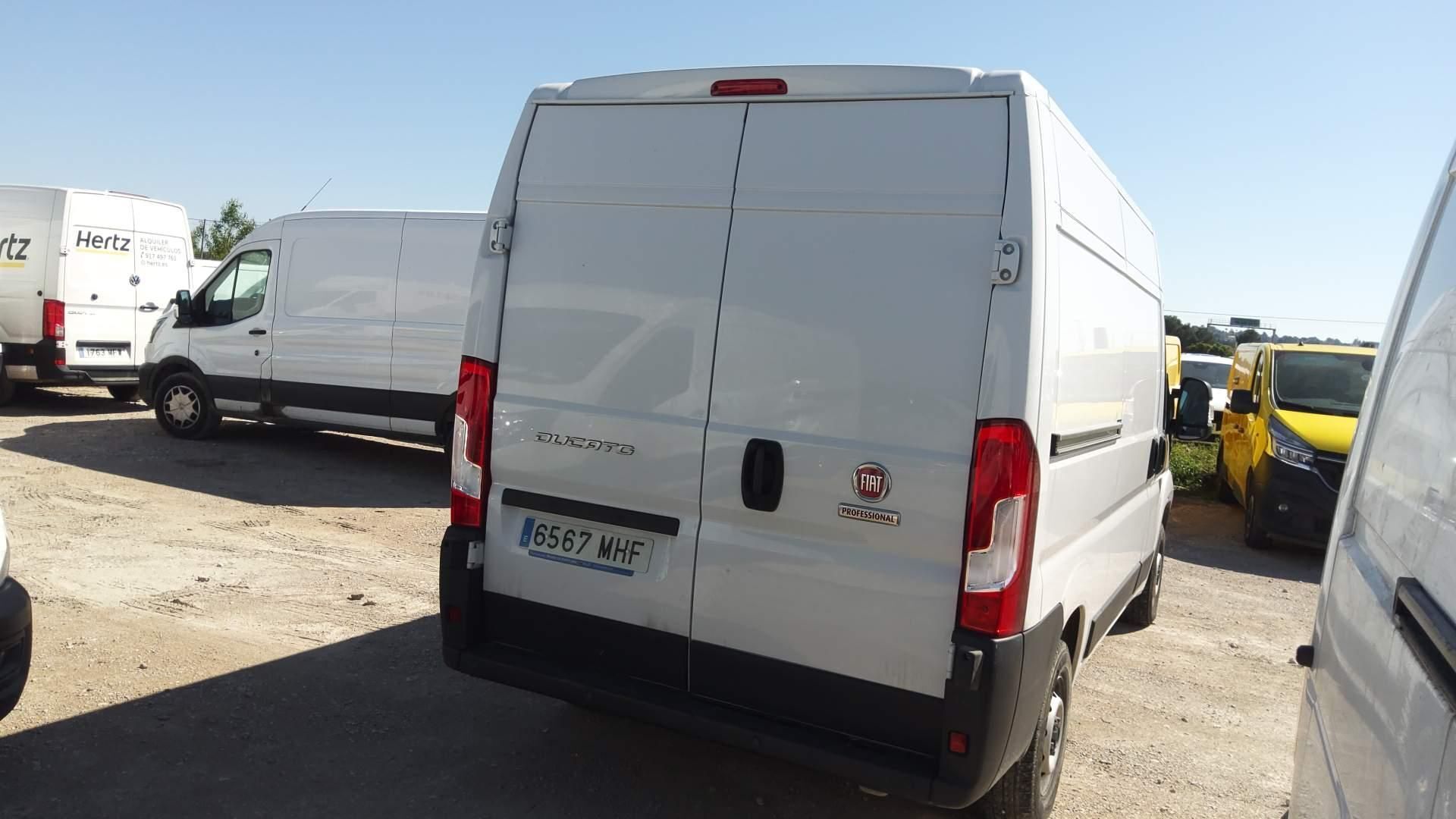 Foto del FIAT Ducato Fg. 35 2.2Mjt L2 H2 Easy Pro 140CV