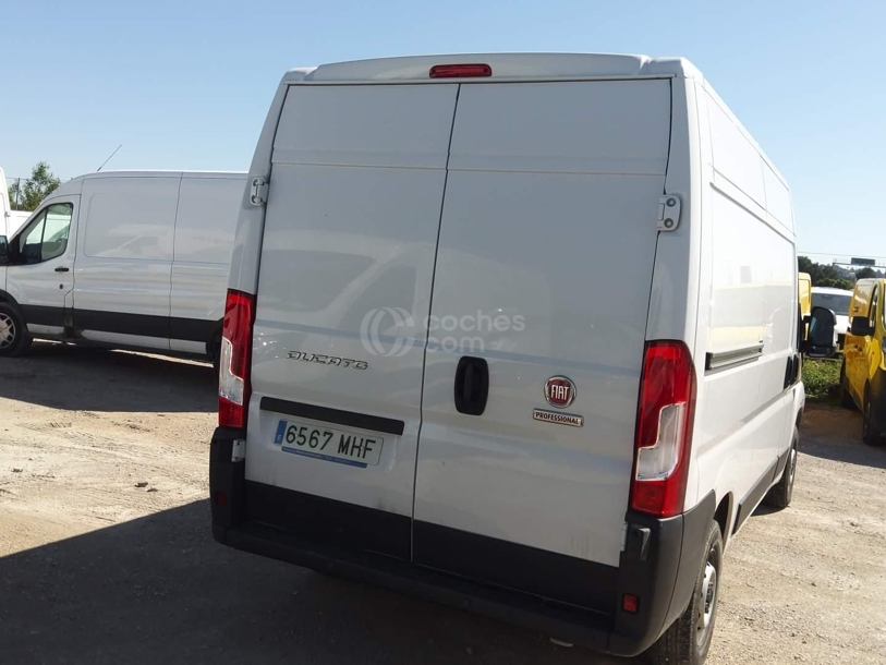 Foto del FIAT Ducato Fg. 35 2.2Mjt L2 H2 Easy Pro 140CV