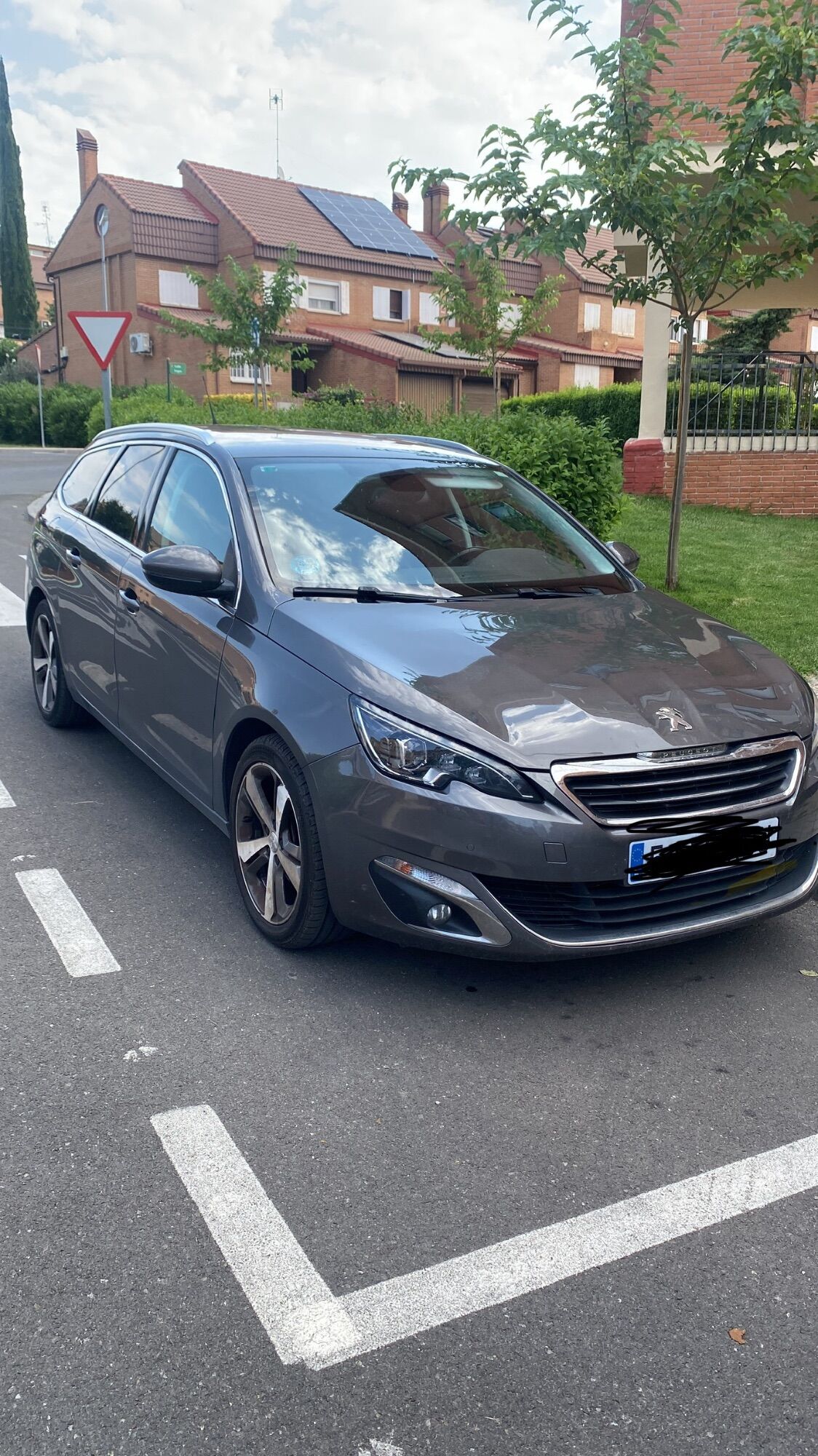 Foto del PEUGEOT 308 SW 1.6 BlueHDi Allure 120