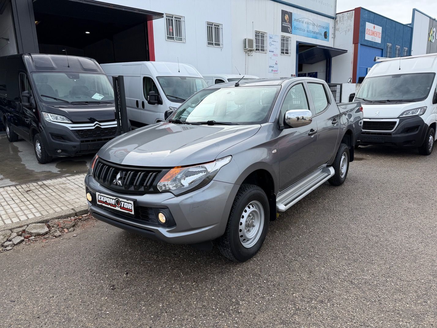 MITSUBISHI L200 (2.5DI-D Double Cab Motion) en Jaén