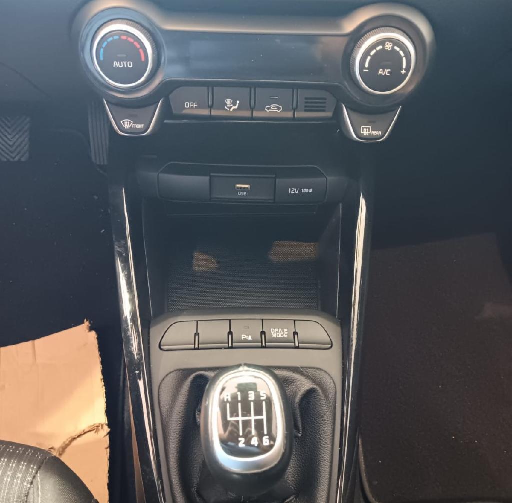 Foto del KIA Stonic 1.0 T-GDi MHEV iMT Drive Plus 100