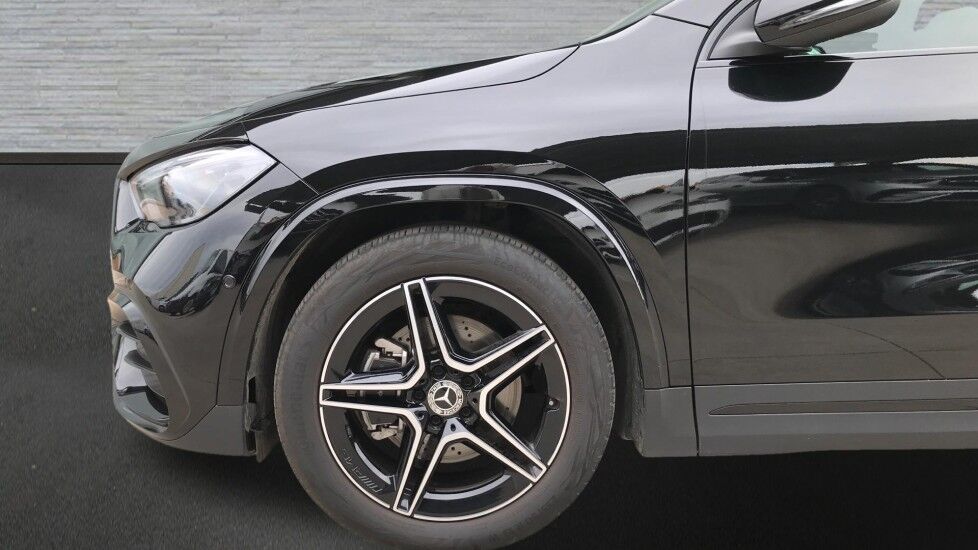 MERCEDES Clase GLA (200 d) en Toledo