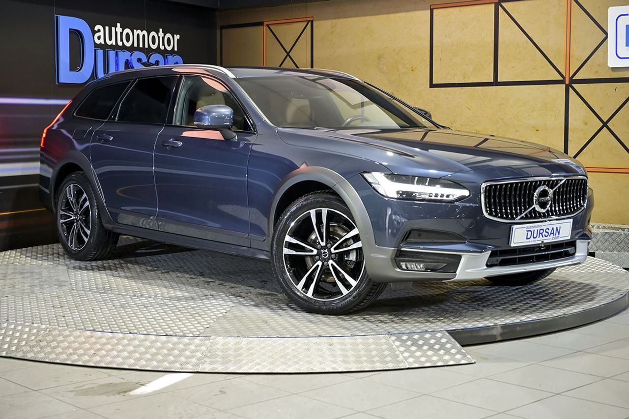 Foto del VOLVO V90 D4 Inscription Aut. 190