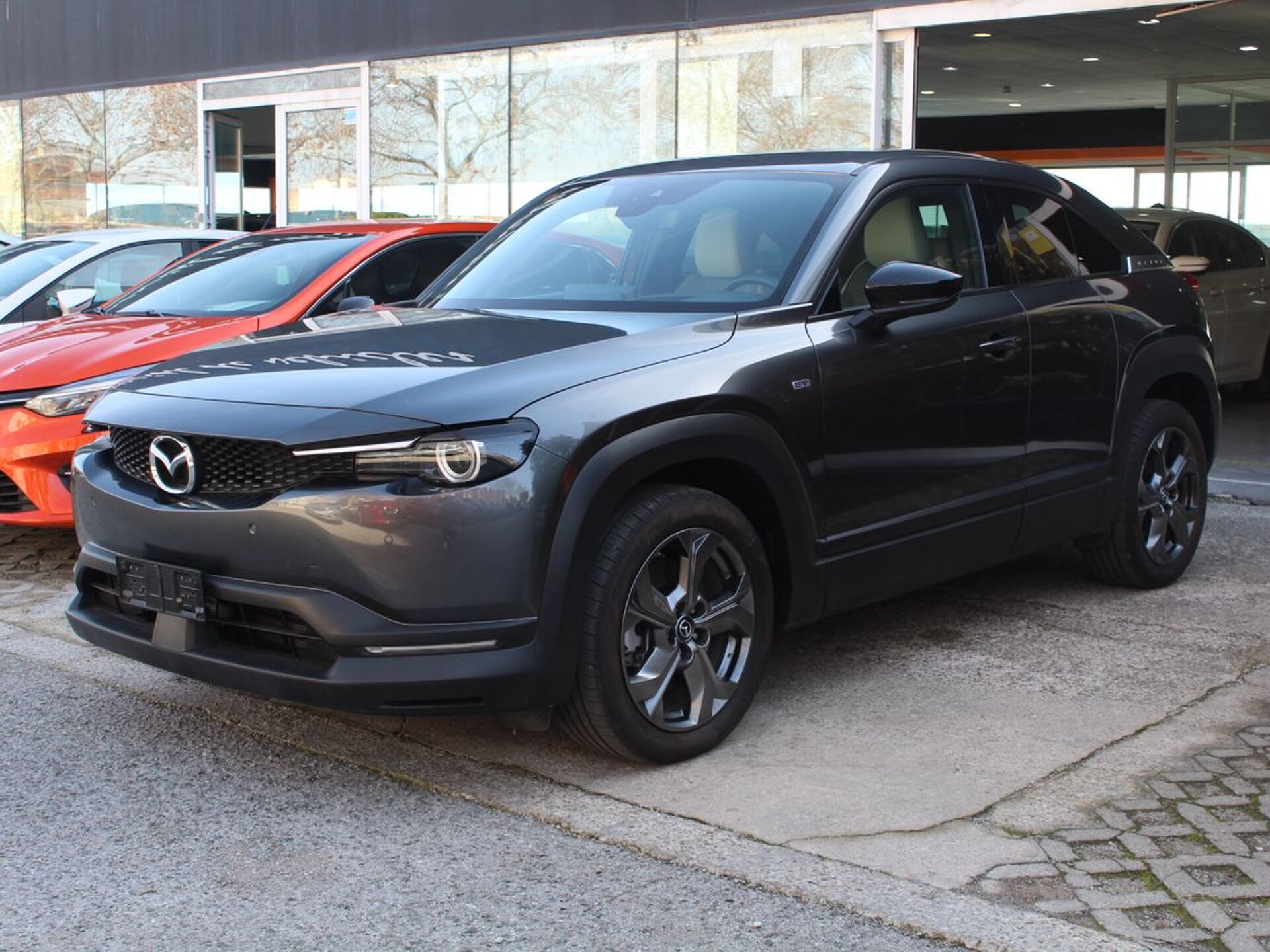 Imagen 2 de MAZDA MX-30