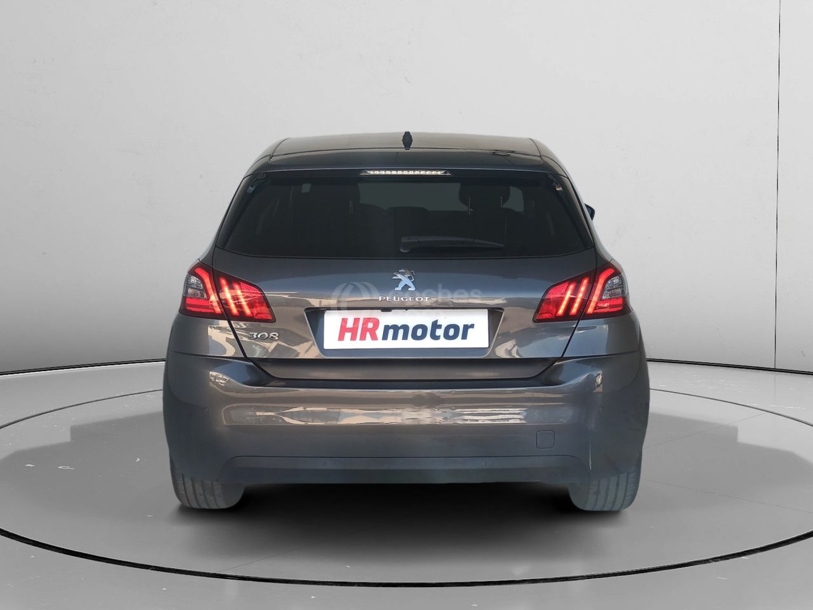 Foto del PEUGEOT 308 1.2 PureTech S&S Allure 130