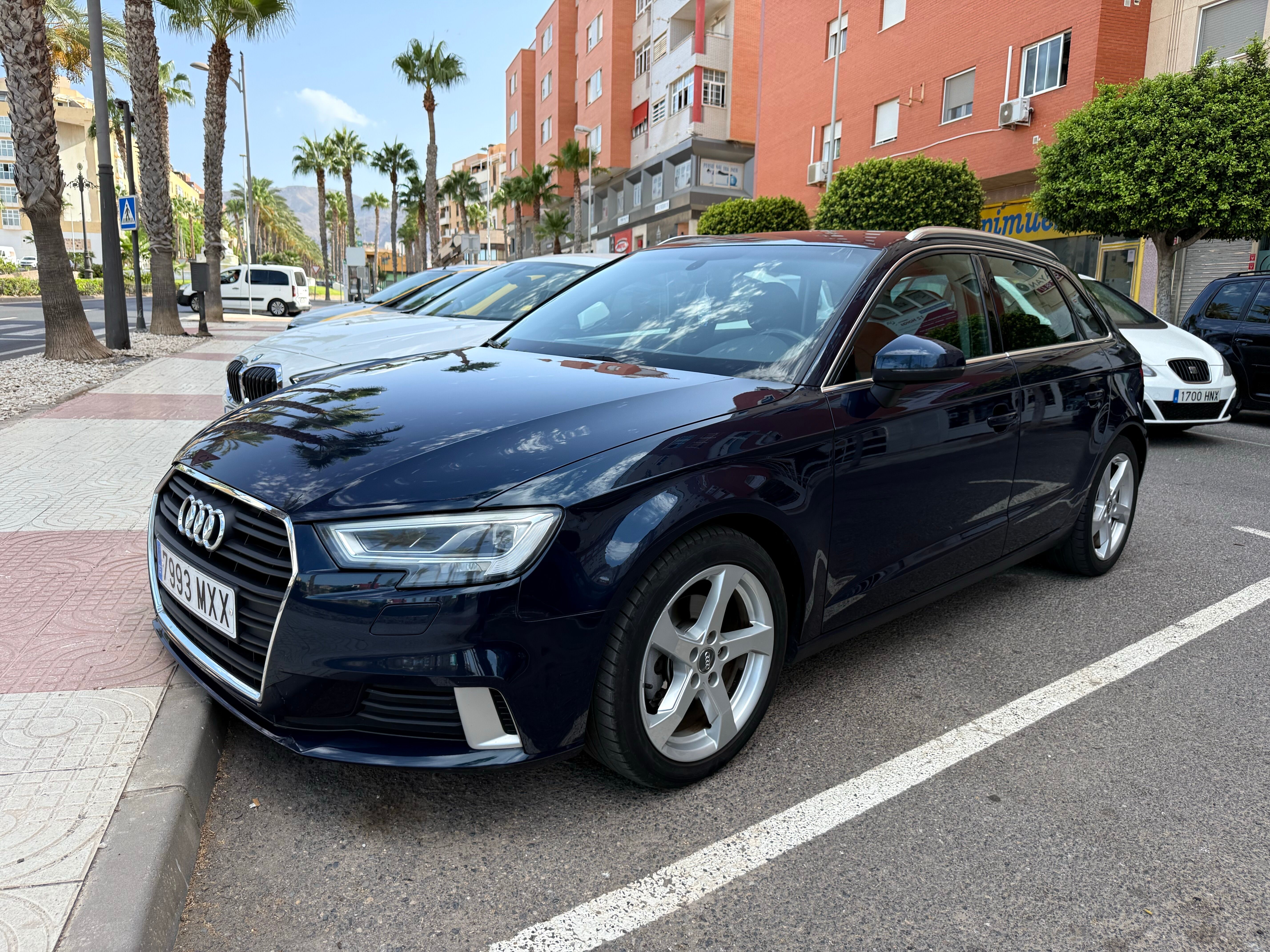 AUDI A3 (1.6 TDI Sportback) en Almería
