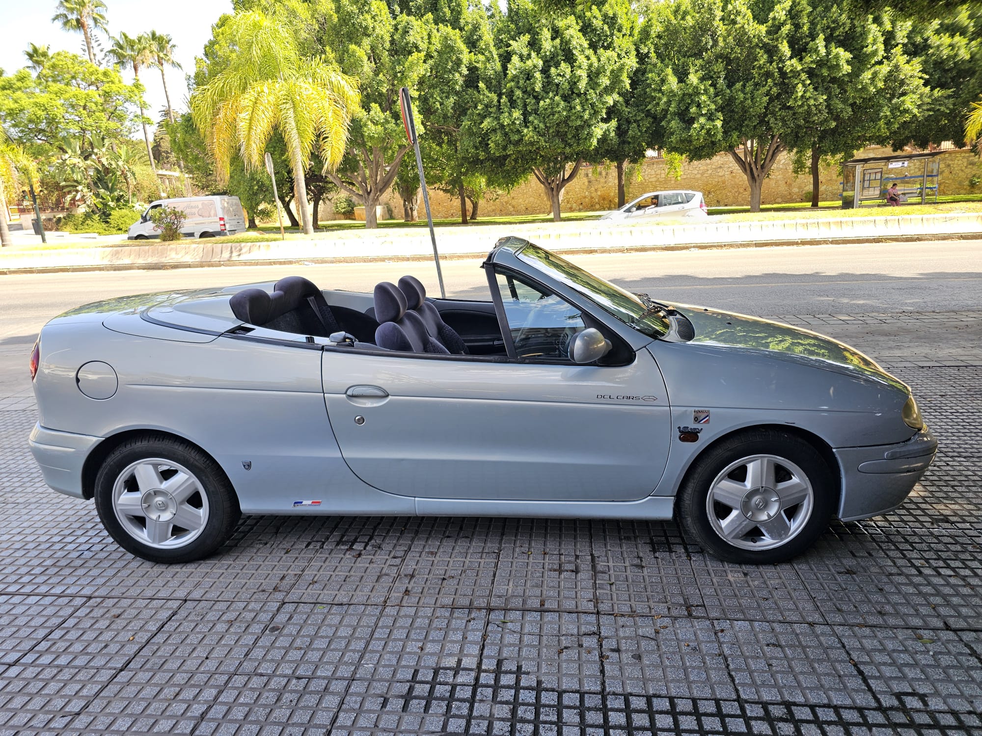 RENAULT Mégane (Cabrio 1.6 Dynamique) en Málaga