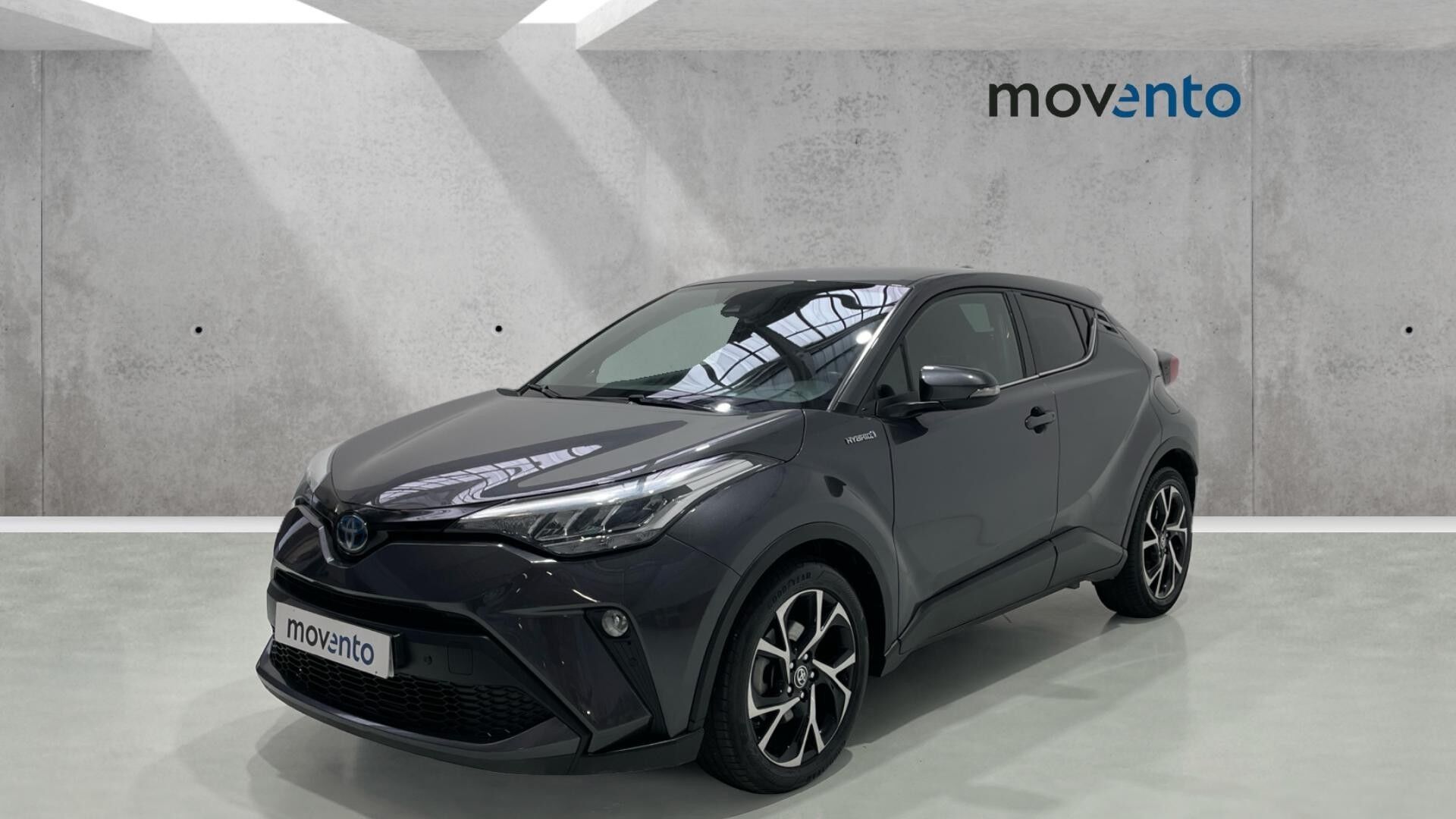 Foto del TOYOTA C-HR 180H Advance