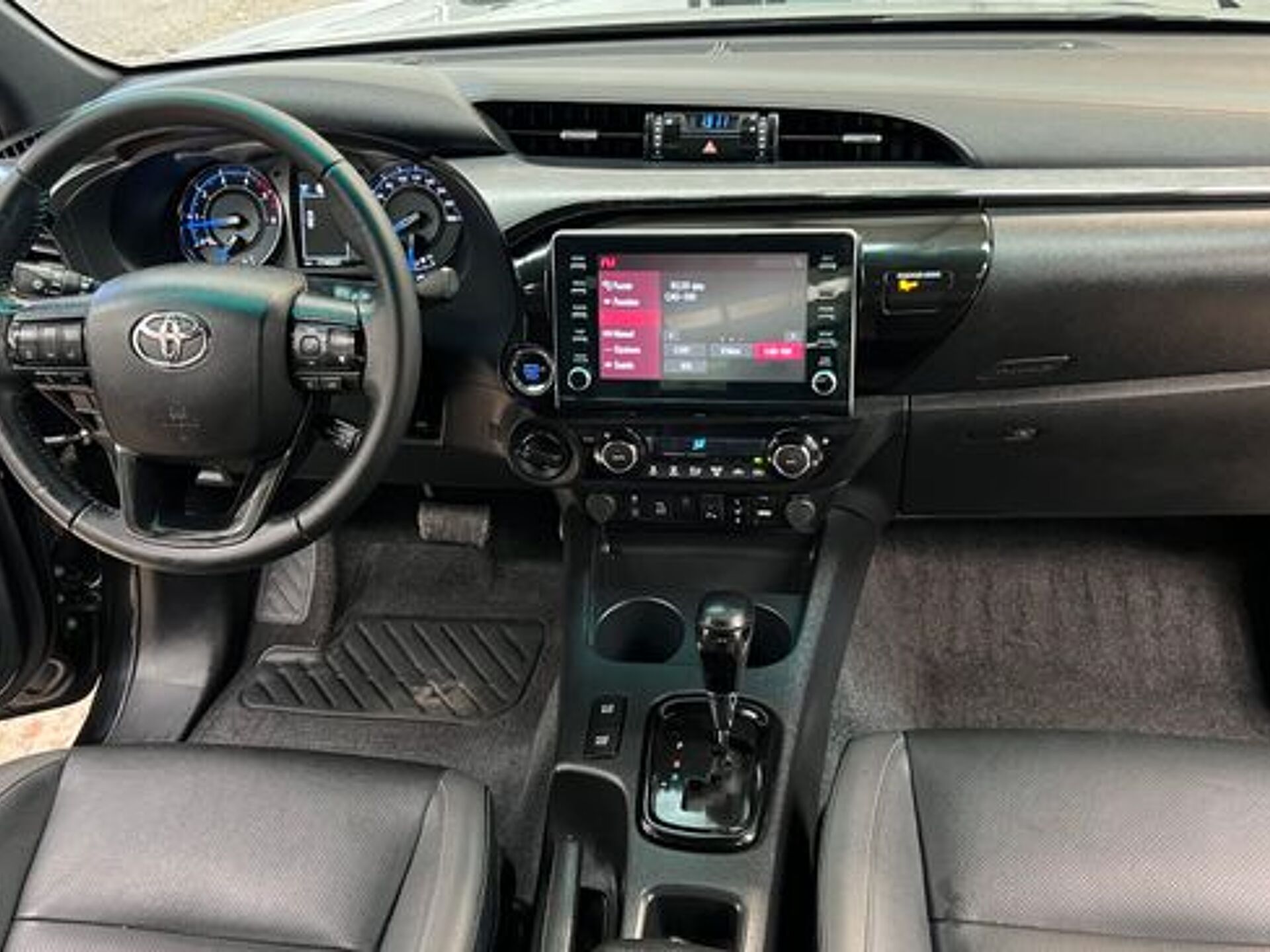 Imagen 2 de TOYOTA Hilux