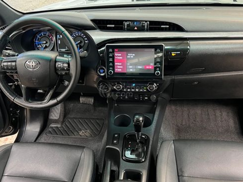 Foto del TOYOTA Hilux Cabina Doble Invincible Aut.