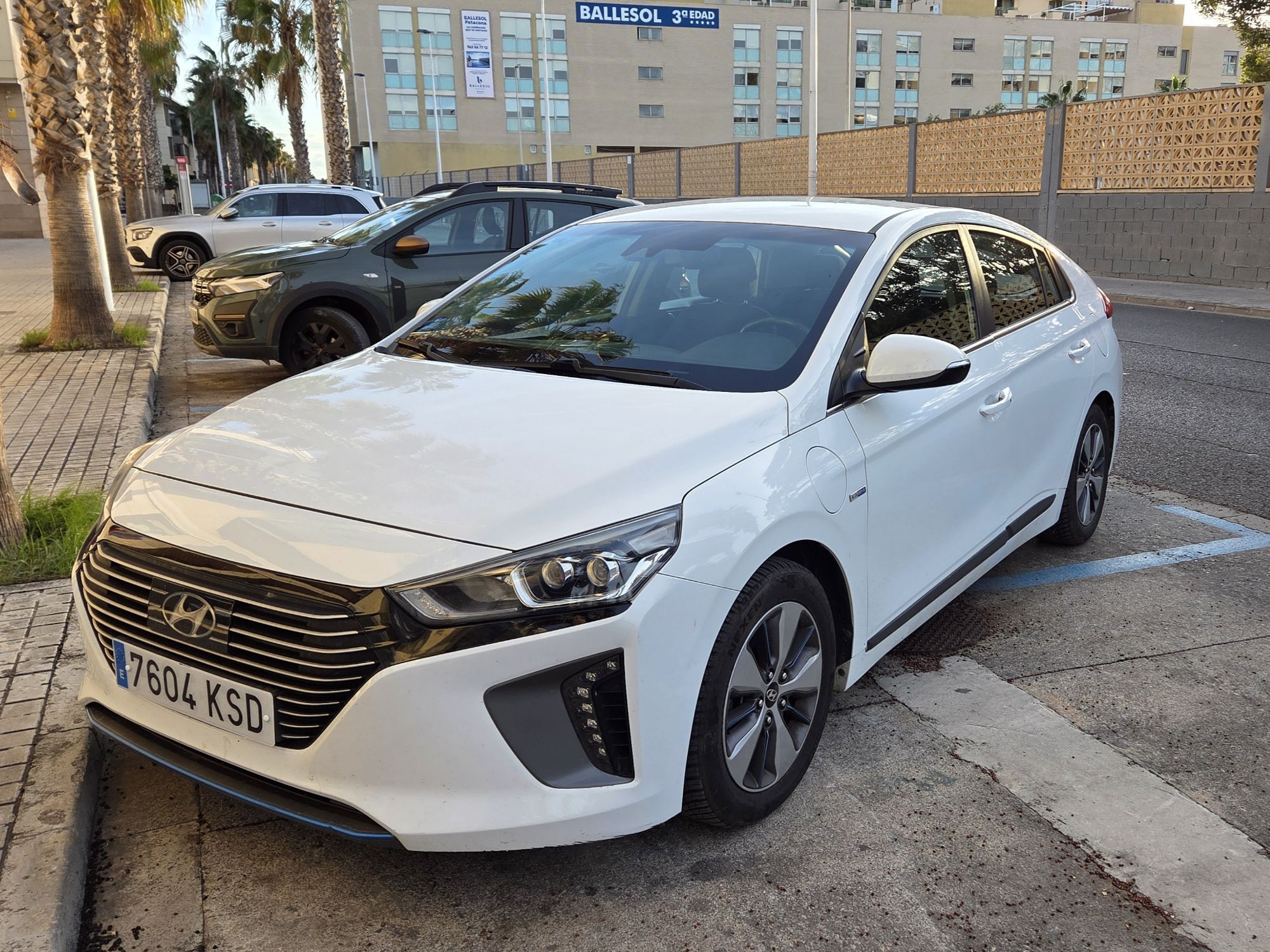 Foto del HYUNDAI Ioniq PHEV 1.6 GDI Tecno
