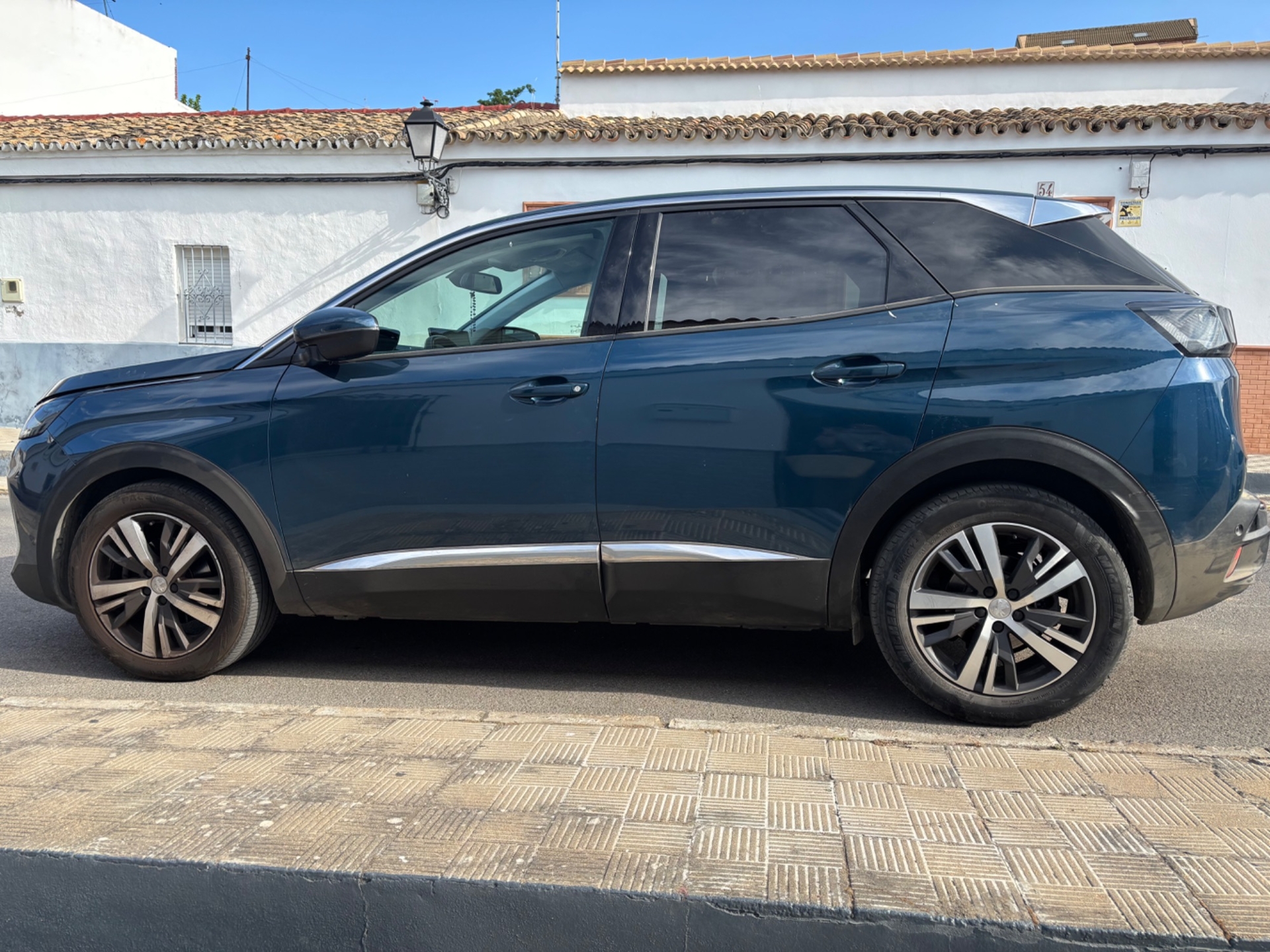 Imagen de PEUGEOT 3008