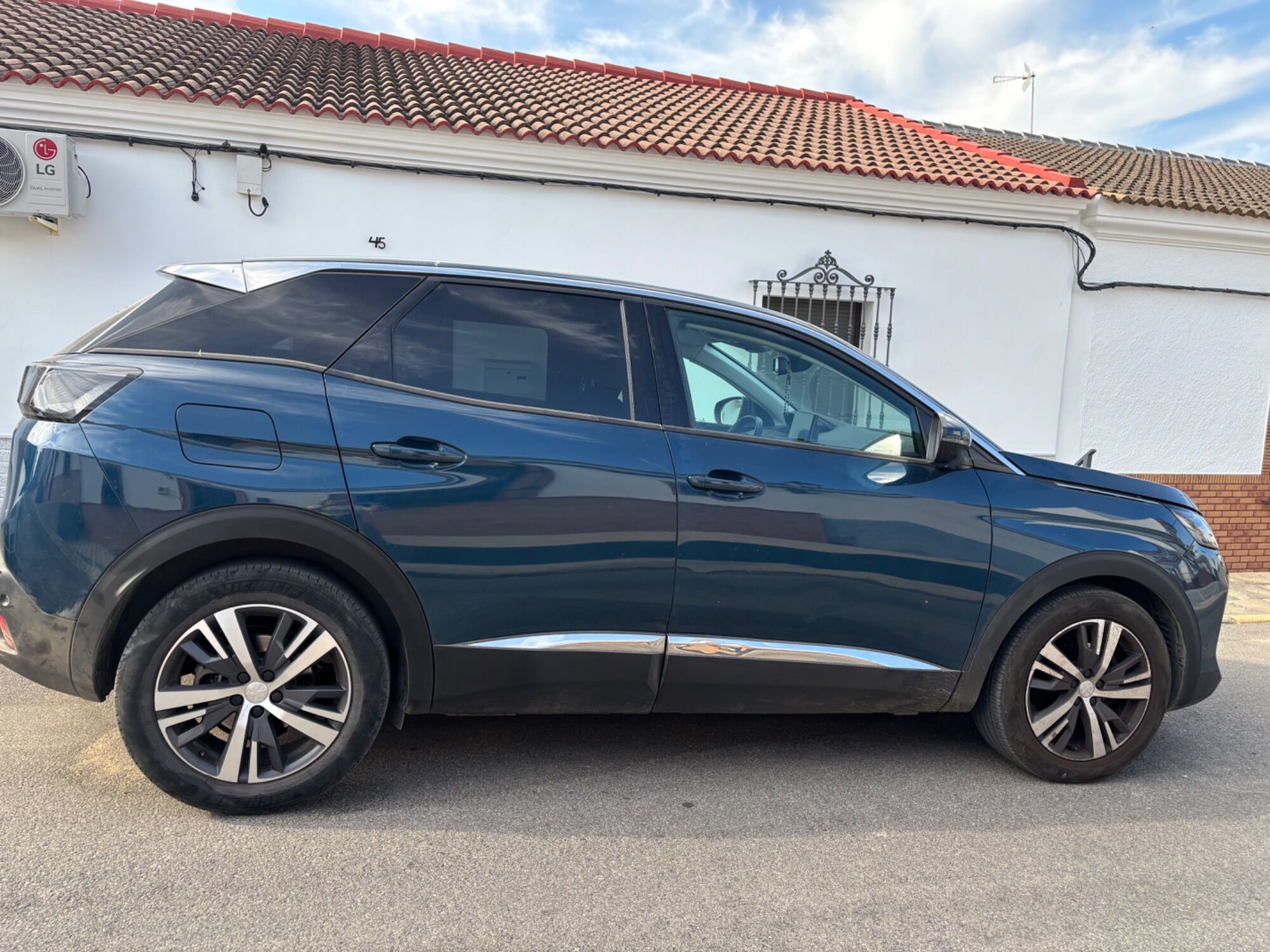 Foto del PEUGEOT 3008 1.2 S&S PureTech Allure 130