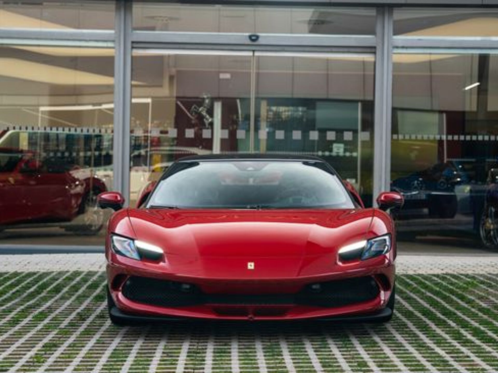 Imagen 3 de FERRARI 296 GTB