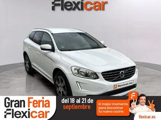 VOLVO XC60 (2.0 T5 Momentum Auto) en Cáceres