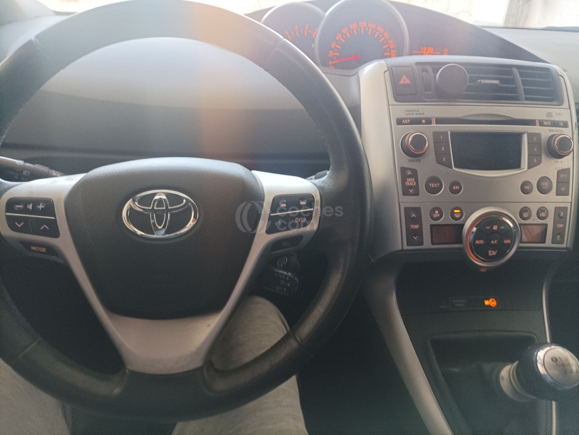 Foto del TOYOTA Verso 2.0D4D Active 5pl.