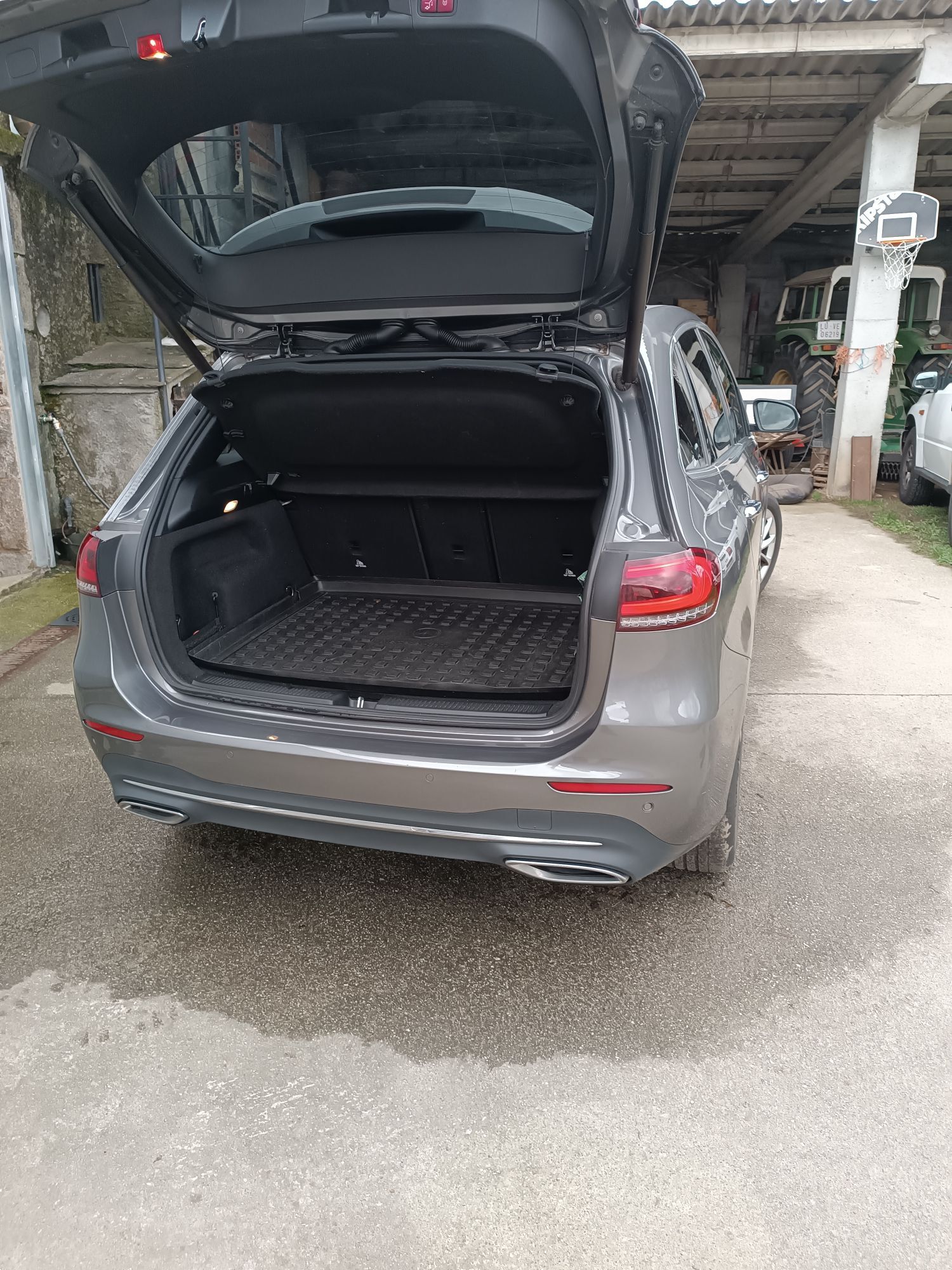 Foto del MERCEDES Clase B B 200d 8G-DCT