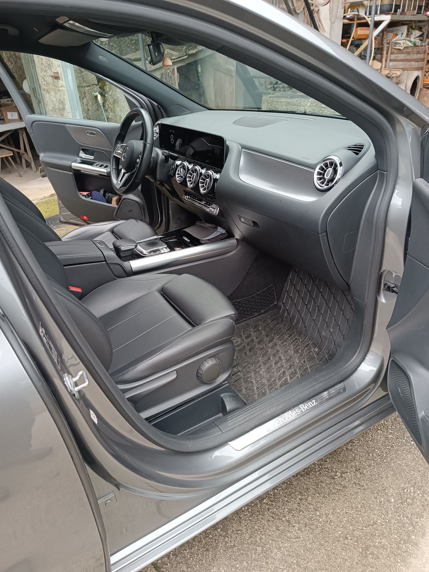 Foto del MERCEDES Clase B B 200d 8G-DCT