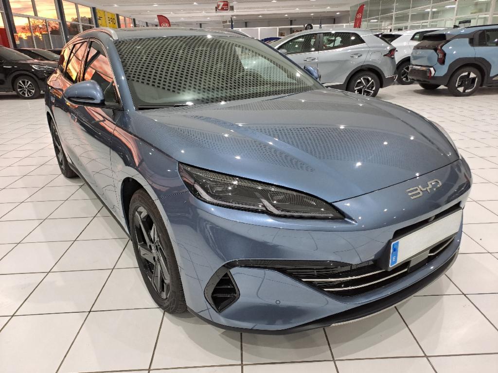 BYD Seal U (fam. 1.5 DM-I COMFORT 5P) en Badajoz