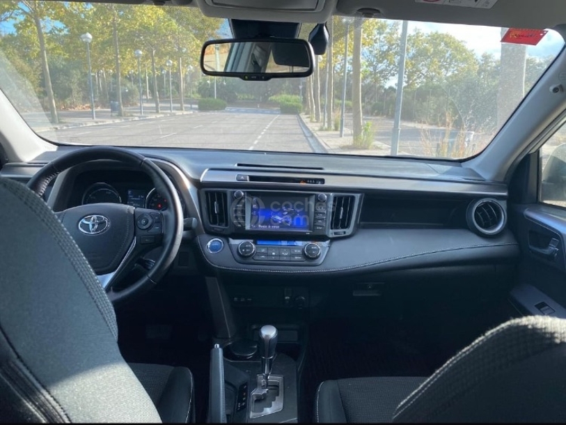 Foto del TOYOTA RAV-4 2.5 hybrid 2WD Advance