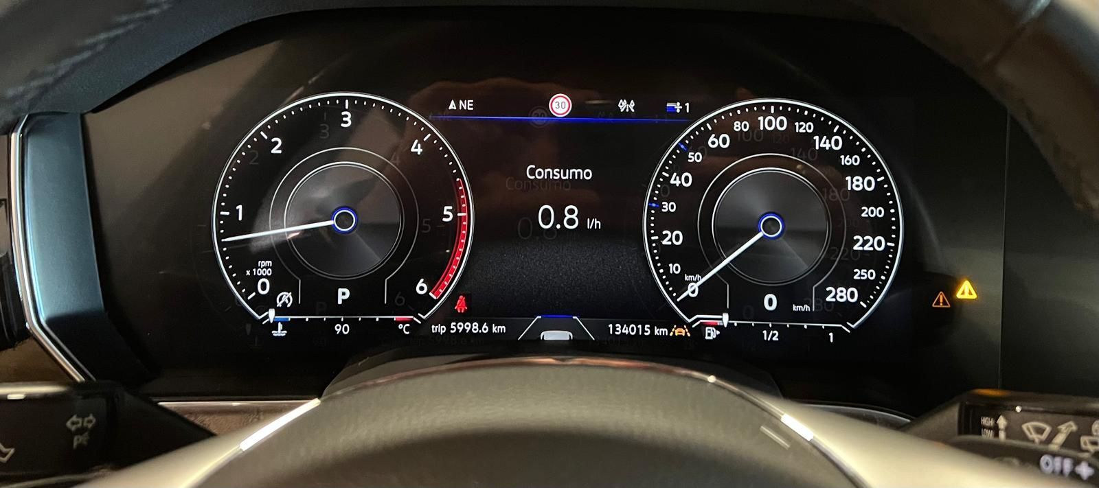 Foto del VOLKSWAGEN Touareg 3.0TDI V6 R-Line Tiptronic 4Motion 210kW