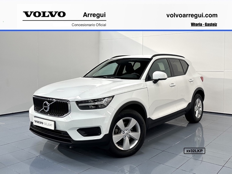 Foto del VOLVO XC40 T2 Momentum Aut.