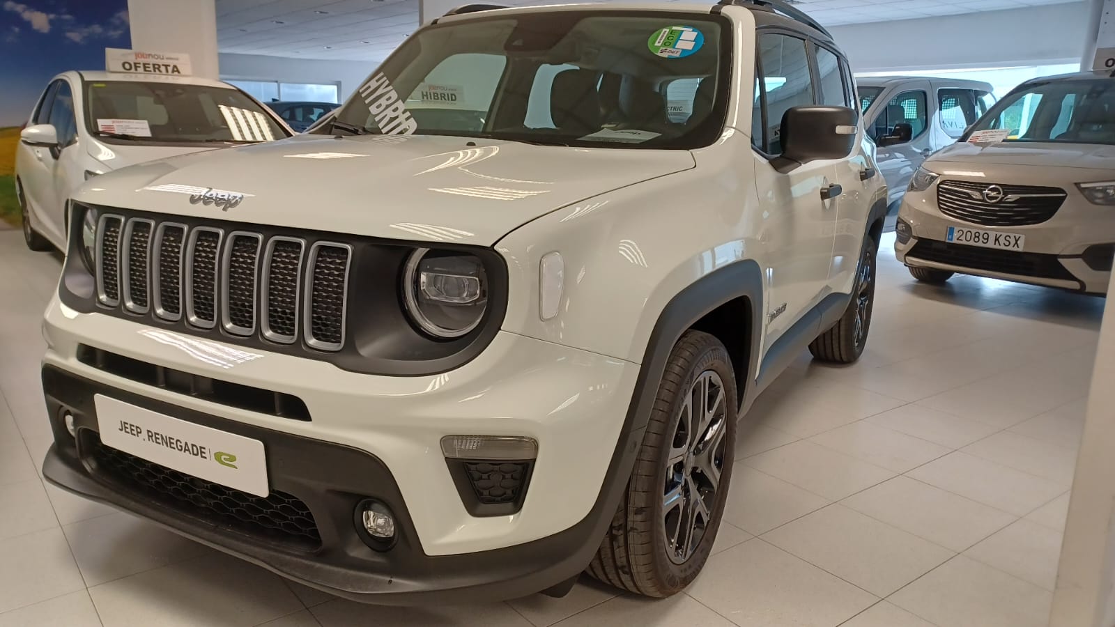 JEEP Renegade (eHybrid Summit 1.5 MHEV 130hp Dct Fwd) en Barcelona