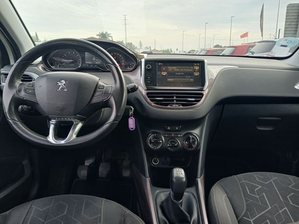 Foto del PEUGEOT 2008 1.2 PureTech Access 82