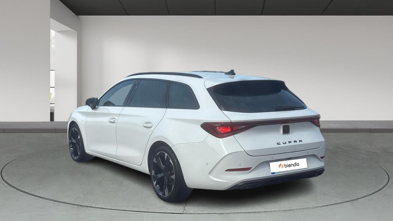 Foto del CUPRA León 1.5 ETSI DSG 110Kw