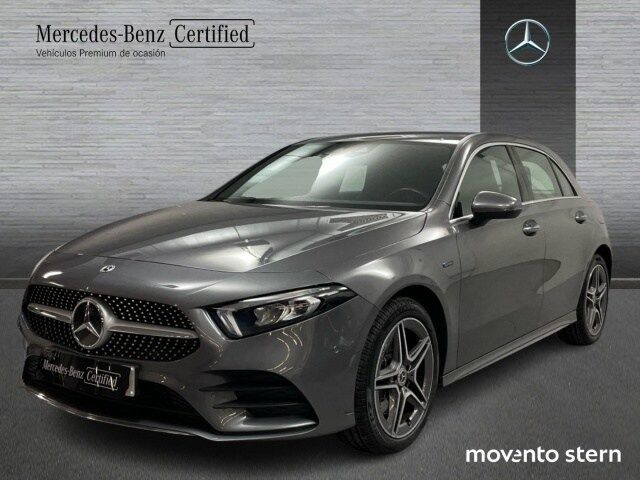 MERCEDES Clase A (250 e 160 kW (218 CV)) en Barcelona