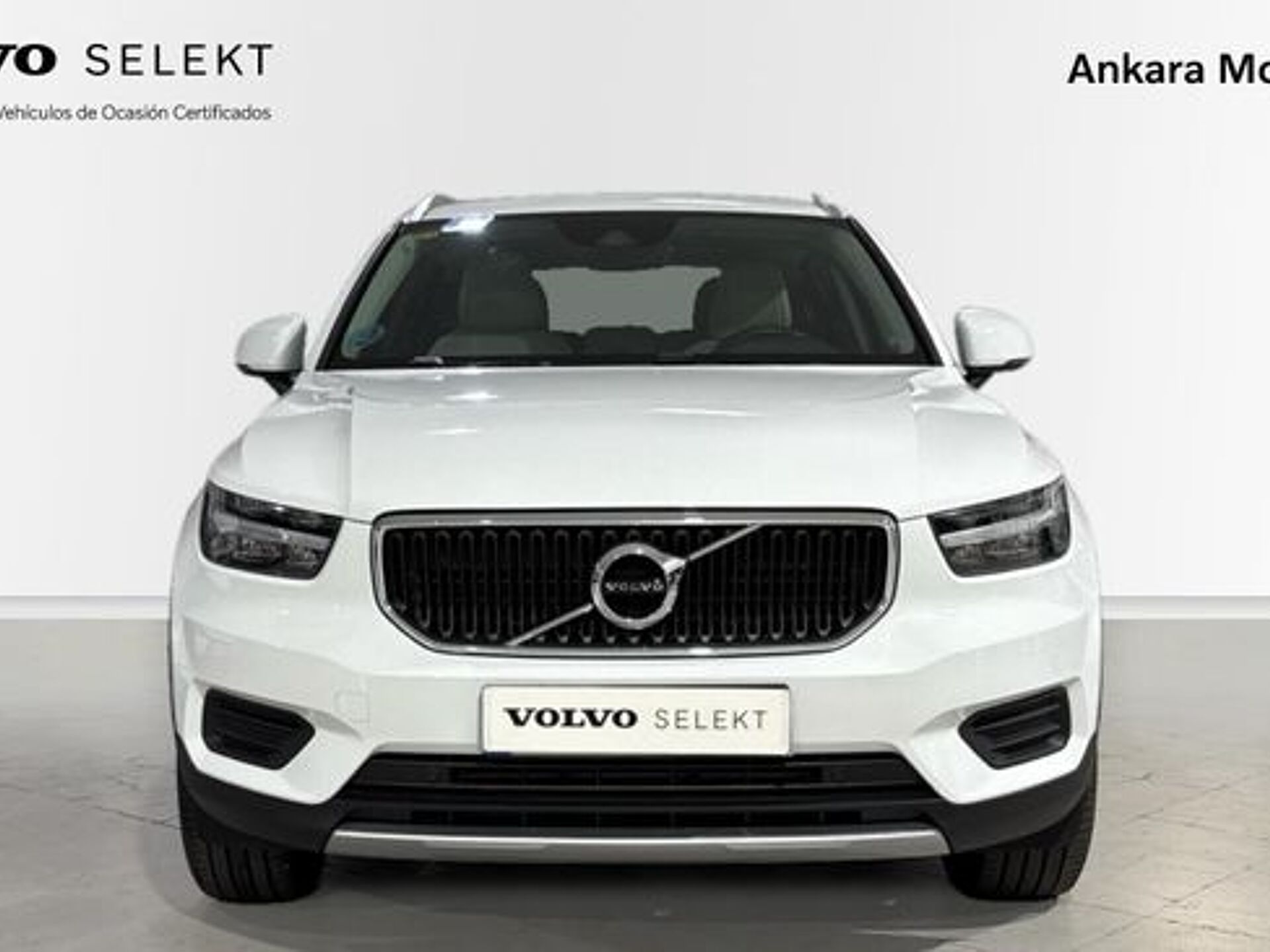 Imagen 3 de VOLVO XC40