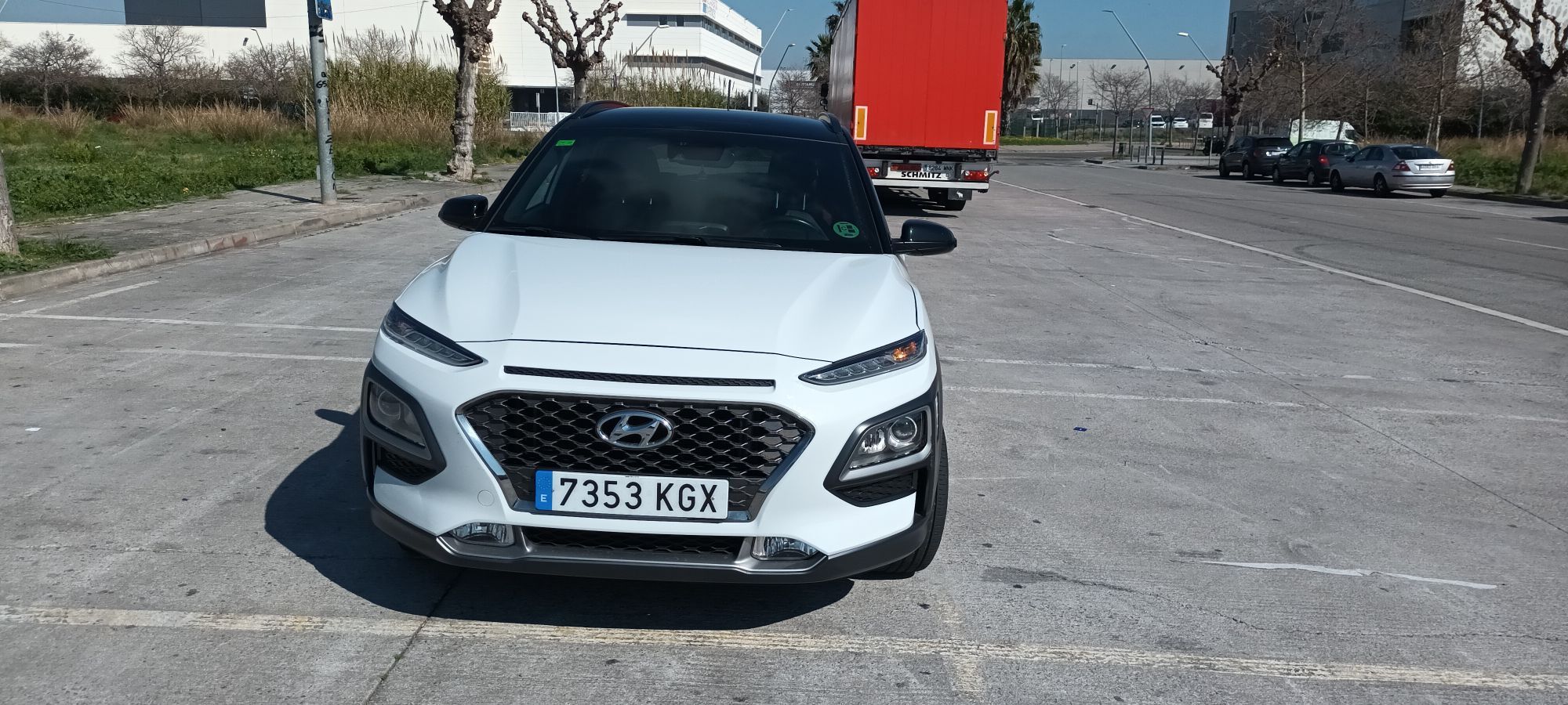 Foto del HYUNDAI Kona 1.0 TGDI Tecno 2C Red 4x2