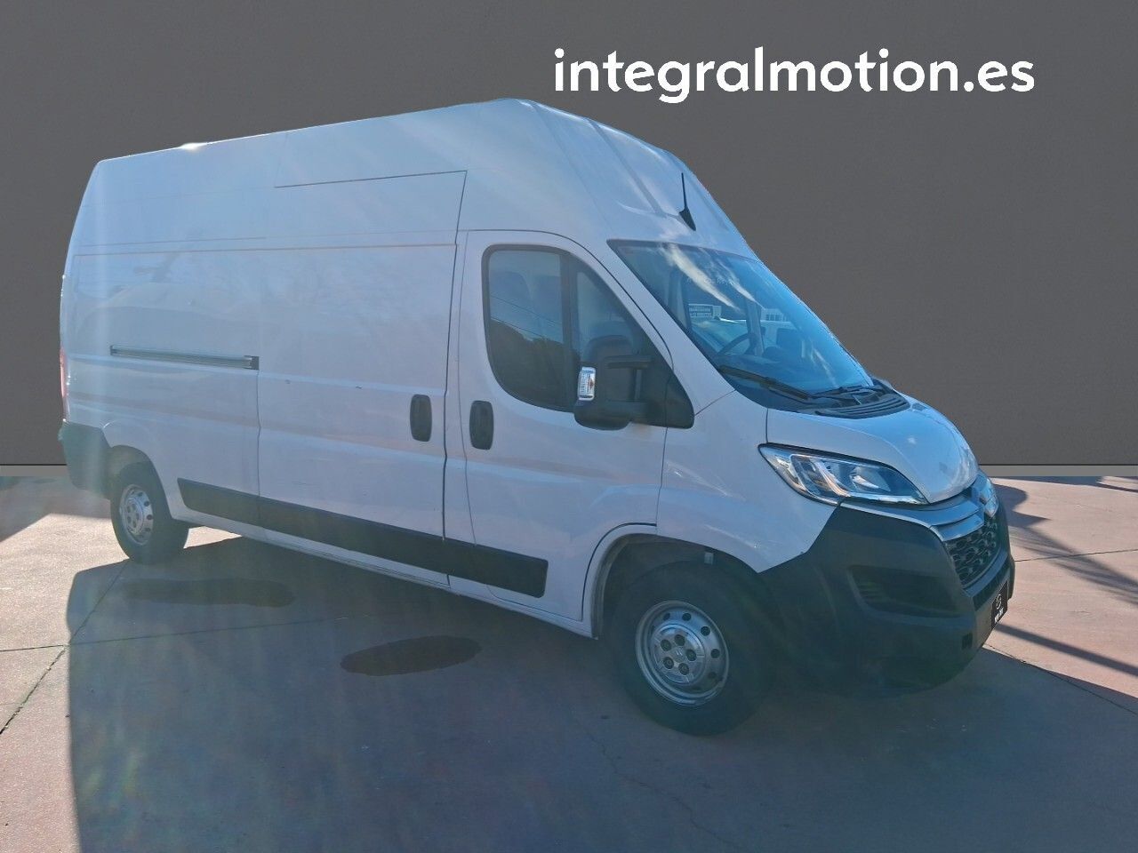 Foto del CITROEN Jumper Caja DCb. 2.2BlueHDi 35 L4 Heavy 140